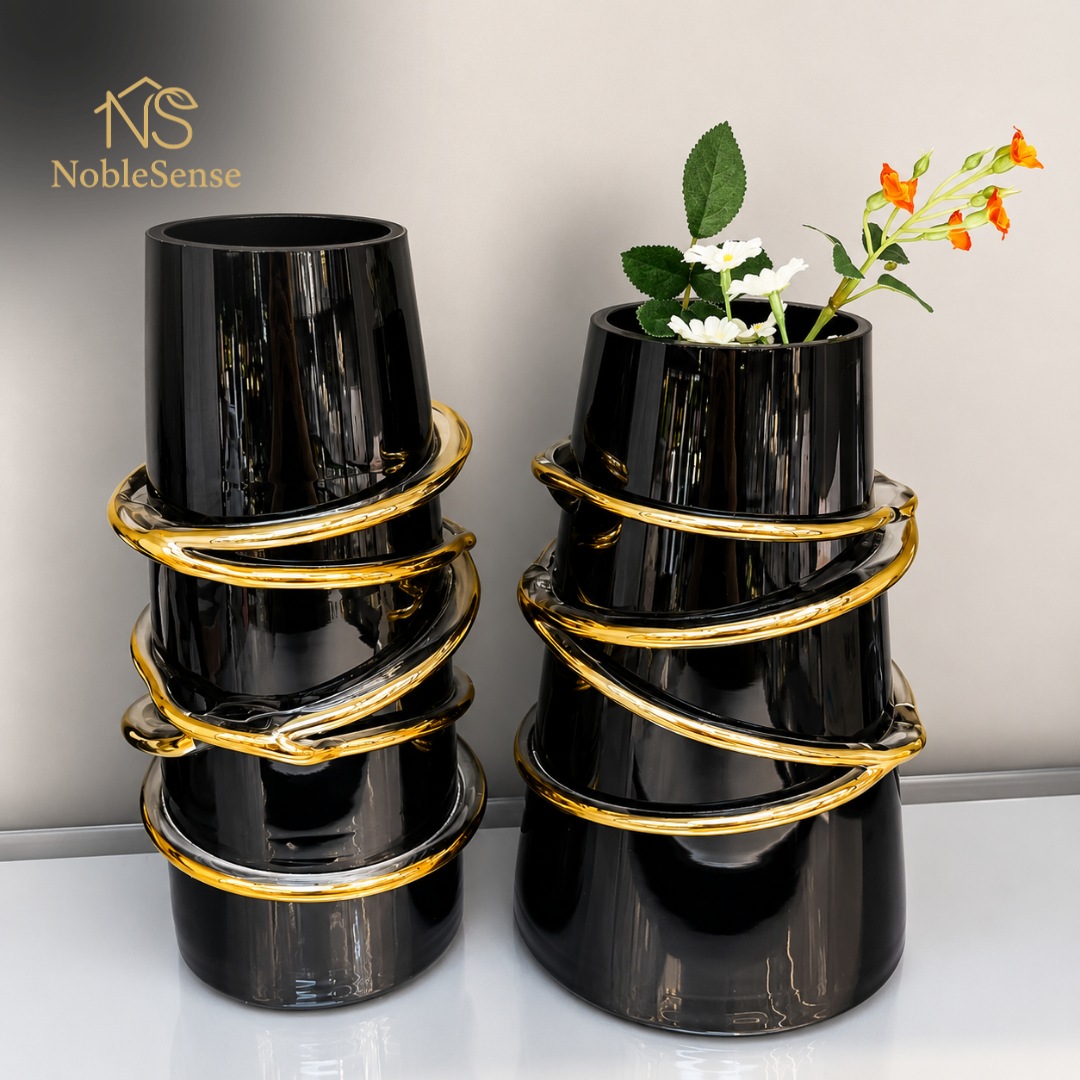 Vase Noir Cercles Dorés Enlacés