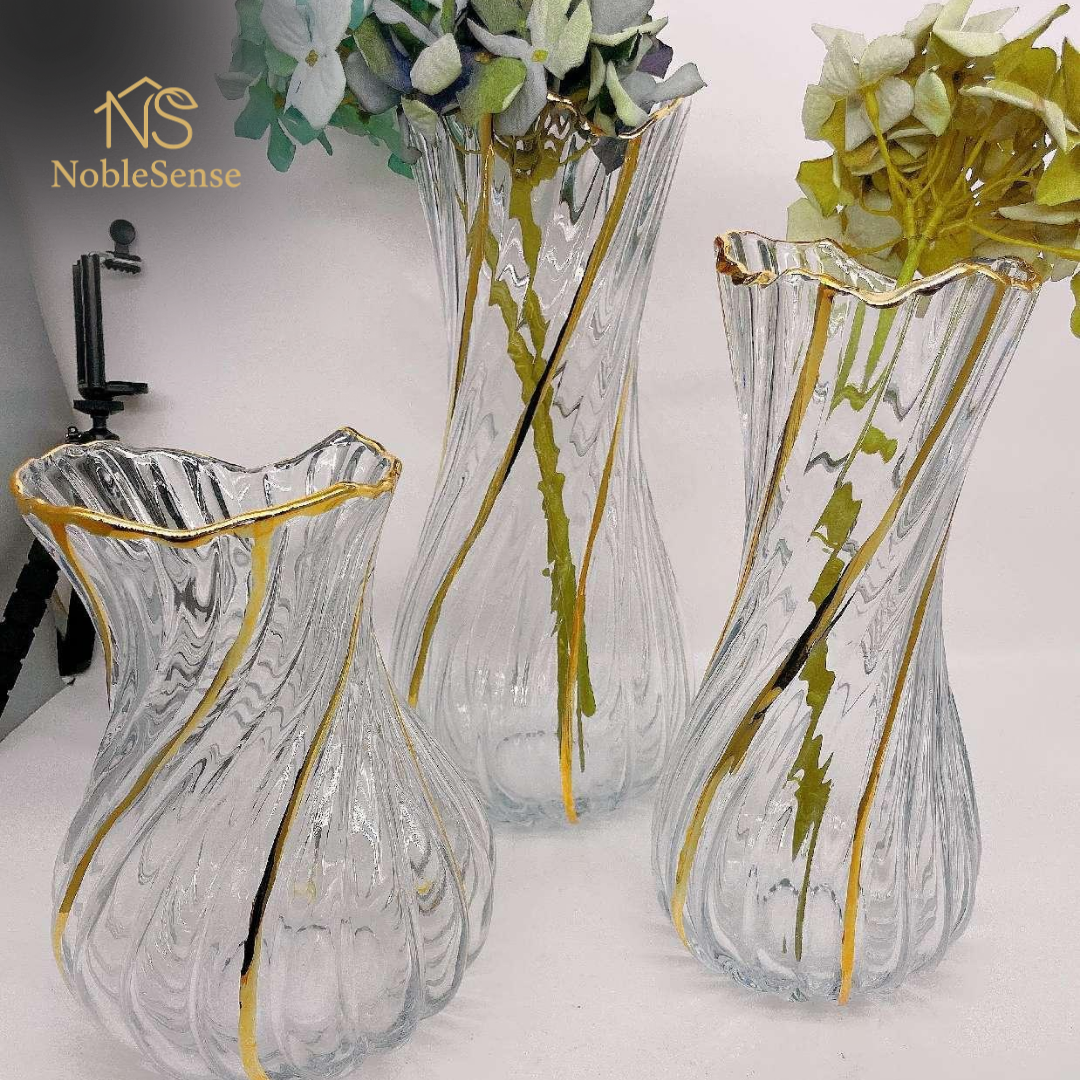 Vase en Verre Lignes Dorées Svelte