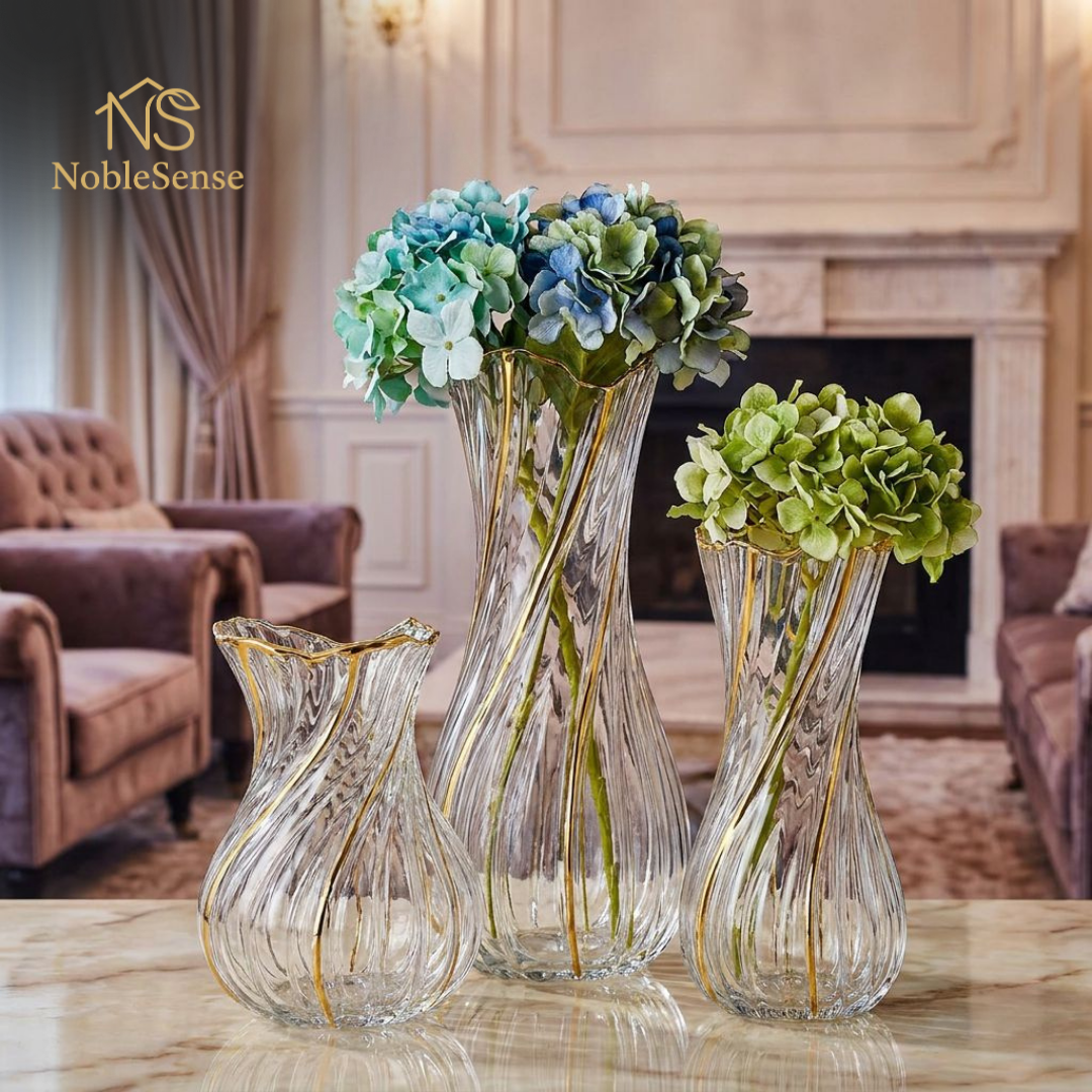 Vase en Verre Lignes Dorées Svelte