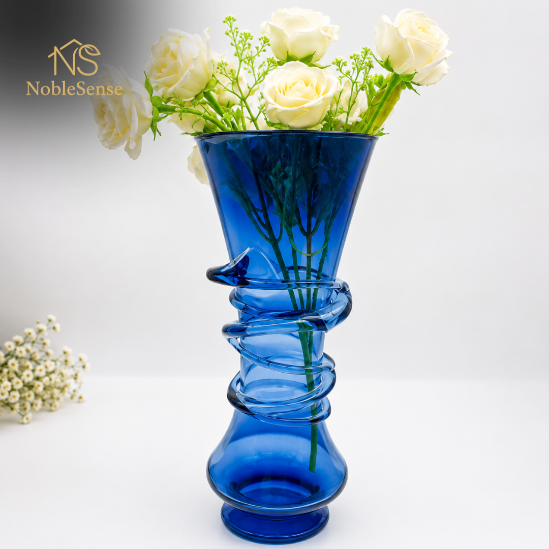 Vase Trompette en Verre Bleu Cobalt